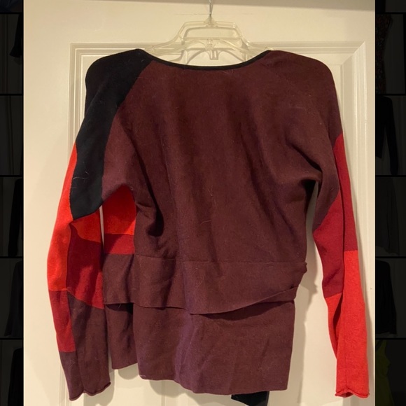 NIC+ZOE v-neck sweater with tie in front - Picture 2 of 4